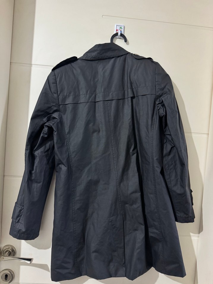 Düğmeli Siyah Midi Kadın Trençkot - Görsel 3