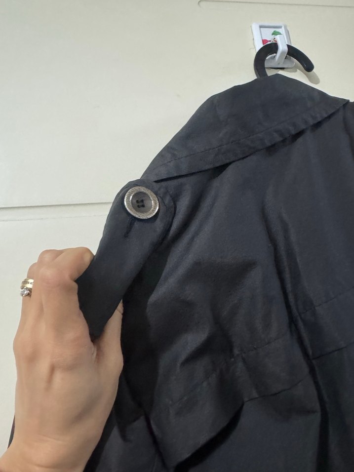 Düğmeli Siyah Midi Kadın Trençkot - Görsel 4