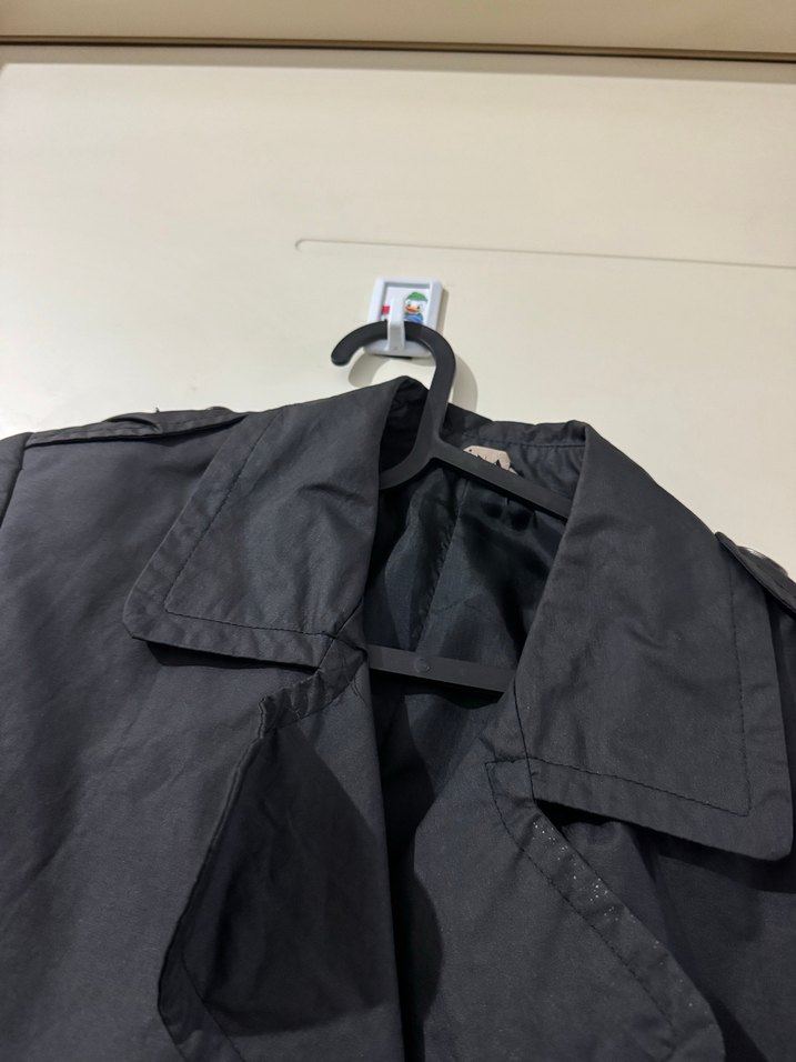 Düğmeli Siyah Midi Kadın Trençkot - Görsel 2