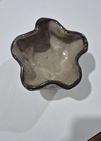 Gri ve Bej Seramik - Görsel 2