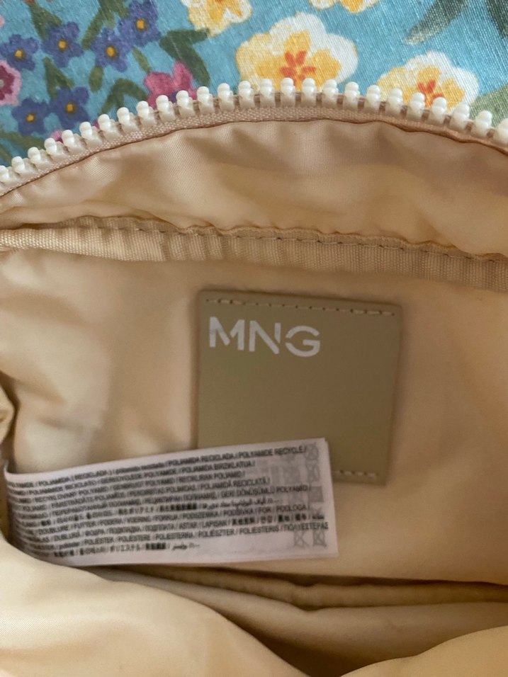 Sarı MNG Fermuarlı Kadın Makyaj Çantası - Görsel 4