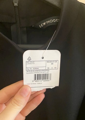 Kemerli Siyah Uzun Kollu Uzun Elbise - Görsel 2