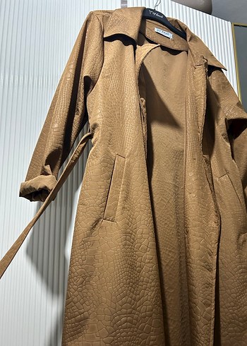 Düğmeli Kahverengi Yılan Derisi Desenli Deri Trençkot - Görsel 2