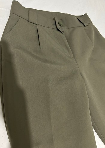 Düğmeli Haki Kadın Keten Pantolon - Görsel 3