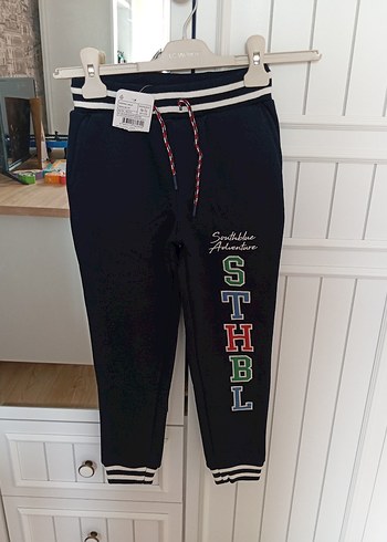 Erkek çocuk Siyah Baskılı Rahat Kesim Eşofman Altı - Görsel 4