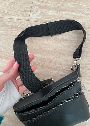 Siyah Deri Kemerli Kadın Bel Çantası - Görsel 4