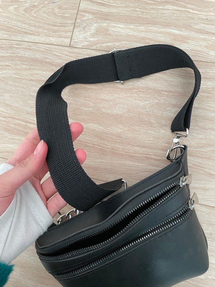 Siyah Deri Kemerli Kadın Bel Çantası - Görsel 4