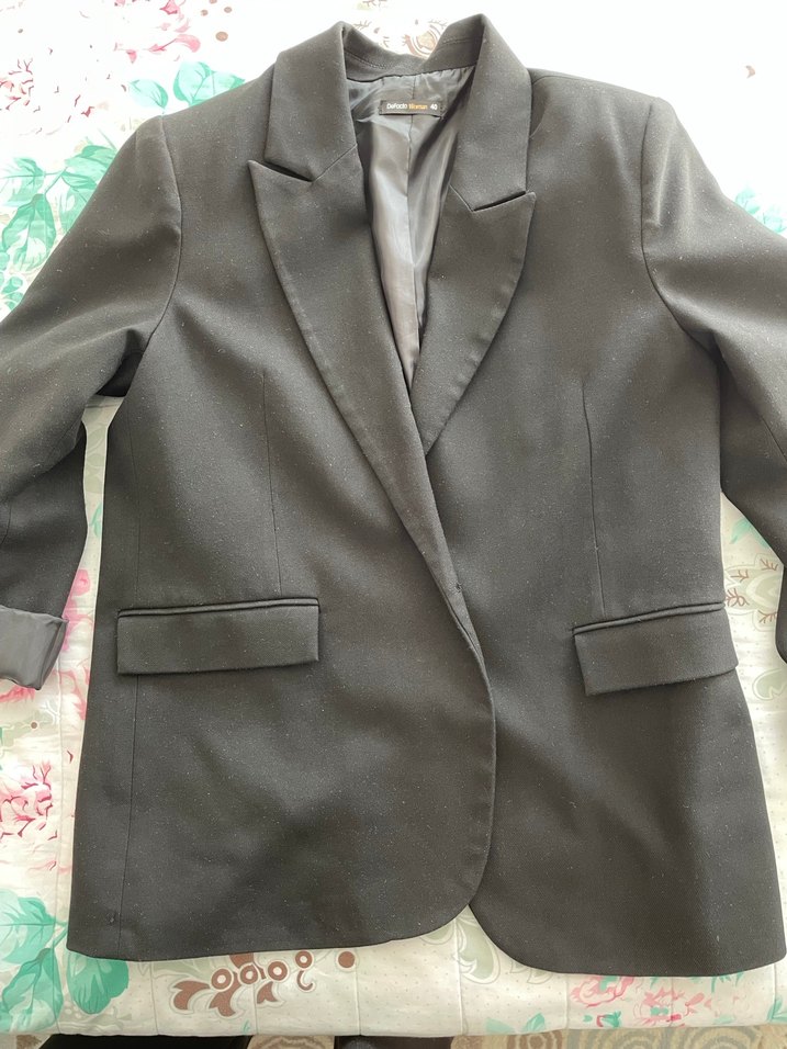 Düğmeli Siyah Midi Kadın Ceket - Görsel 3