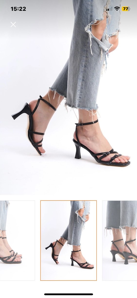 Siyah Yılan Desenli Tokalı İnce Topuklu Sandalet - Görsel 2