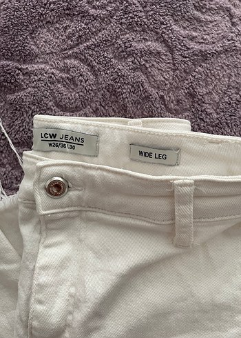 Düğmeli Beyaz Kadın Midi Kot Pantolon - Görsel 3