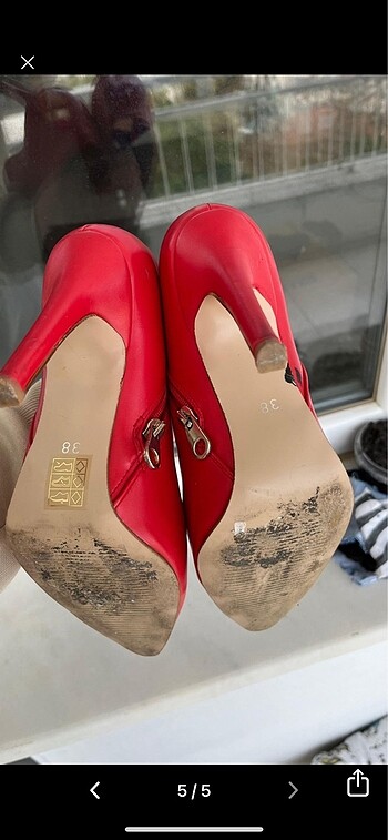 Kırmızı topuklu kadın bot - Görsel 5