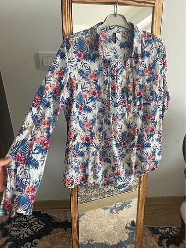 H&M çiçekli gömlek