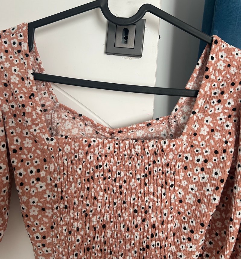 Pudra Çiçekli Kadın Crop Bluz - Görsel 3