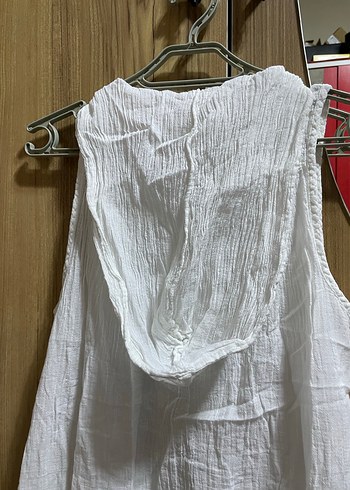 Beyaz Keten V Yaka Düğmeli Midi Kadın Gömlek - Görsel 4