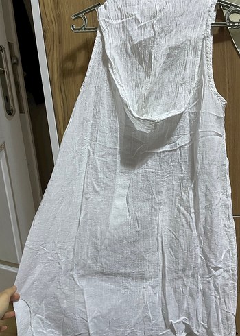 Beyaz Keten V Yaka Düğmeli Midi Kadın Gömlek - Görsel 5