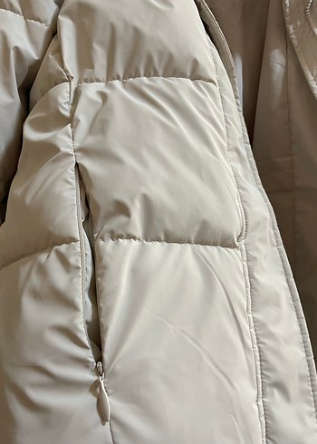 Beyaz Kapüşonlu Puf Mont - Görsel 3