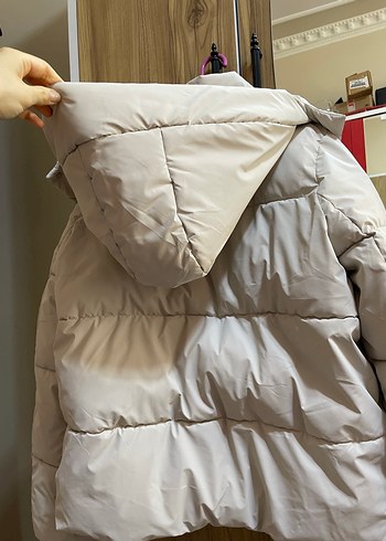 Beyaz Kapüşonlu Puf Mont - Görsel 8