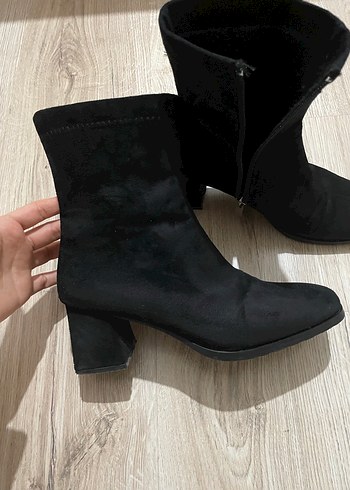 Siyah Süet  Kadın Botu - Görsel 4