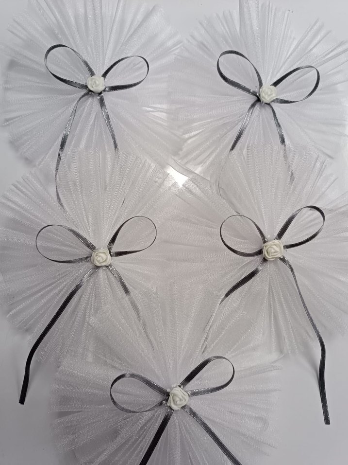 Beyaz ve Gri Kurdeleli Klasik Nikah Aksesuarı - Görsel 3