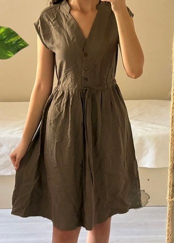 Haki V Yakalı Düğmeli Midi Elbise - Görsel 2