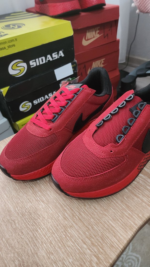 Kırmızı Erkek Spor Ayakkabı  40-41-42 numaraları mevcut - Görsel 4