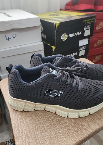 Gri Erkek Spor Ayakkabı Bağcıkları 40-41 numaraları mevcut - Görsel 3