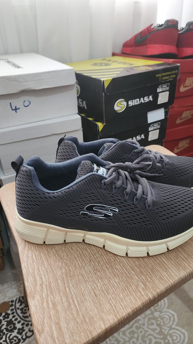 Gri Erkek Spor Ayakkabı Bağcıkları 40-41 numaraları mevcut - Görsel 3