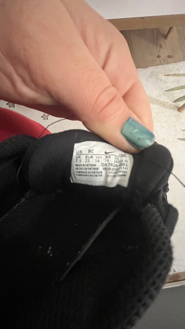 Nike Siyah Beyaz Çocuk Spor Ayakkabı — görsel 4/5