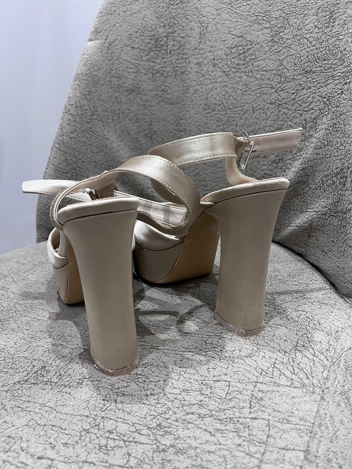 Bej Kadın Dolgu Topuklu Gece Ayakkabısı - Görsel 4