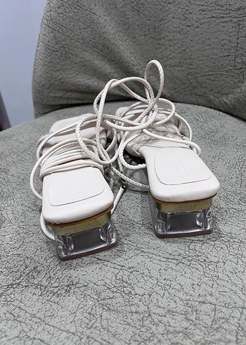 Beyaz Minimalist Stiletto Topuklu Kadın Sandalet - Görsel 2