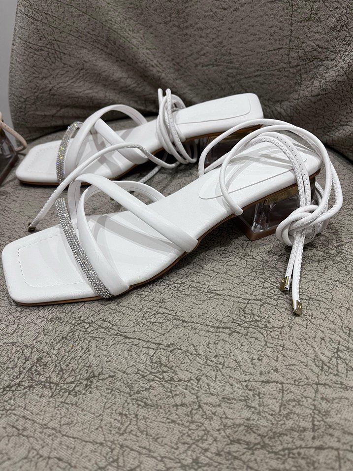 Beyaz Bağcıklı Stiletto Sandalet - Görsel 3