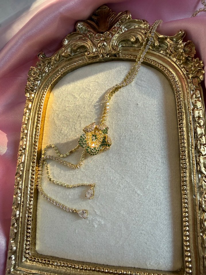 Asansörlü swarovski yeşil kolye - Görsel 2