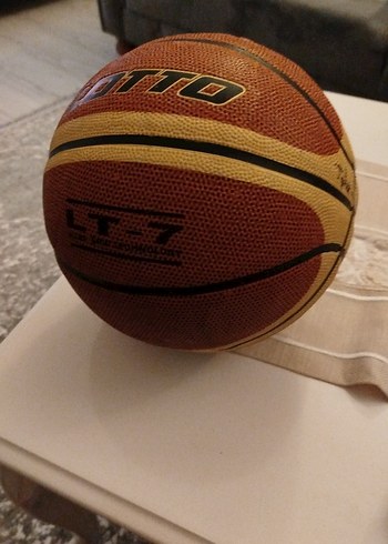 Renkli Velcro Detaylı Kahverengi Basketbol Topu - Görsel 2