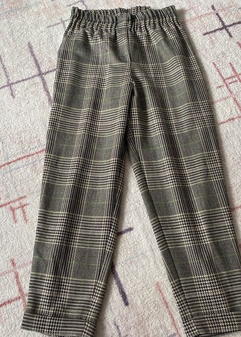 Gri Kadın Pilili Regular Fit Kumaş Pantolon
