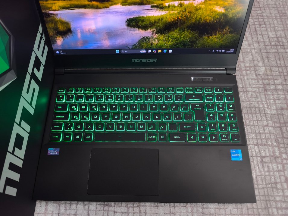 Monster rtx3060 130watt gaming laptop - Görsel 3