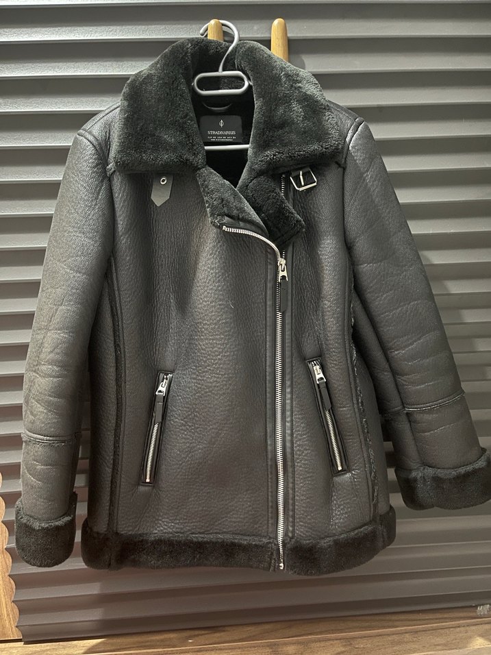 Stradivarius Kürk Detaylı Siyah Deri Biker Ceket - Görsel 3