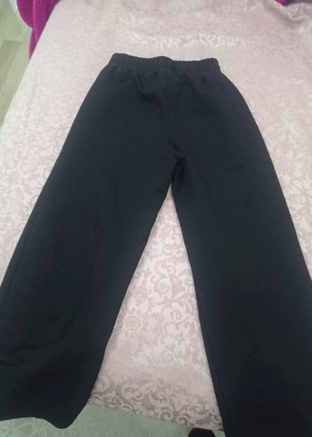 Kızlar için Siyah Rahat Kesim Pantolon - Görsel 2