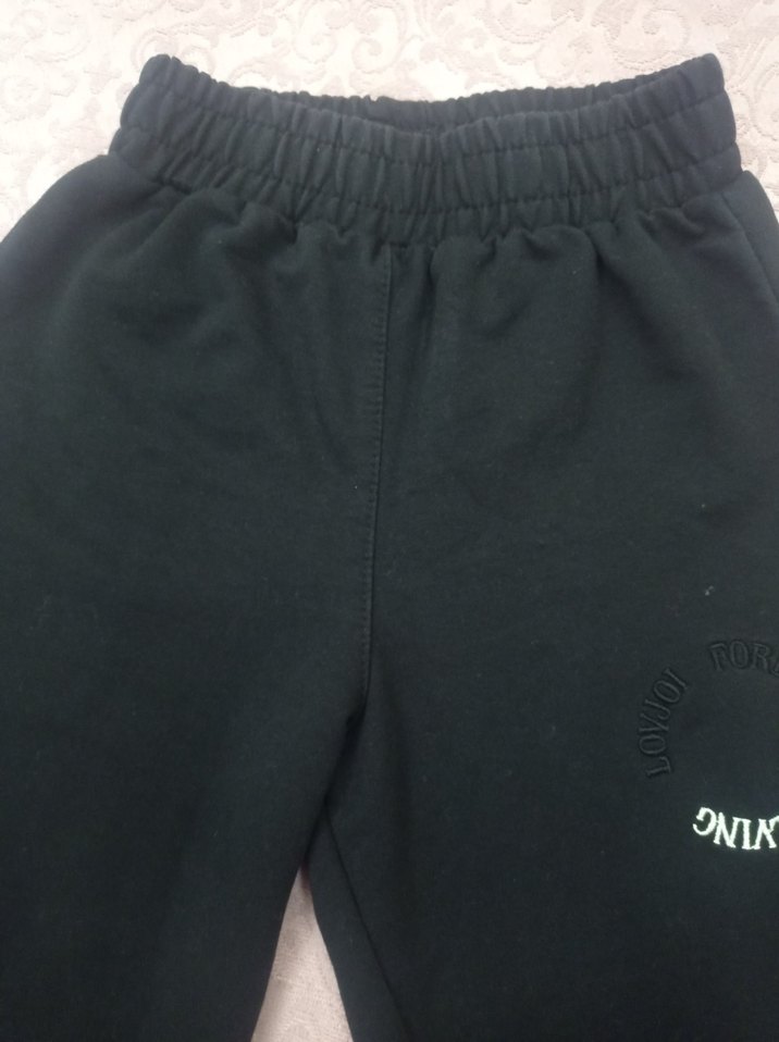 Kızlar için Siyah Rahat Kesim Pantolon - Görsel 4