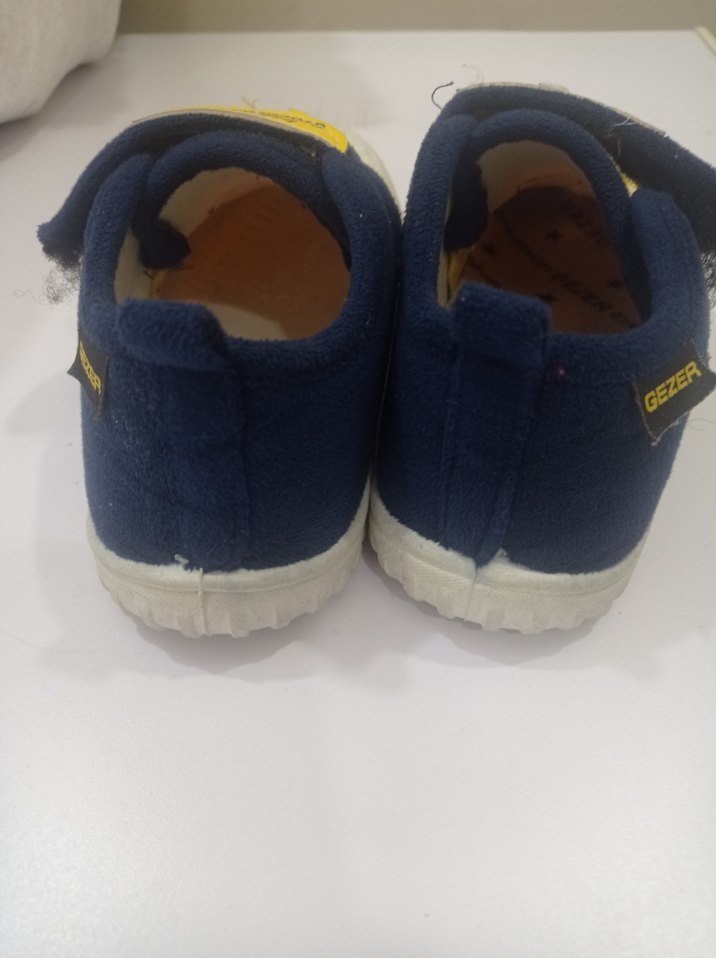 Erkek Çocuk Renkli Kaydırmaz Terlik - Görsel 4