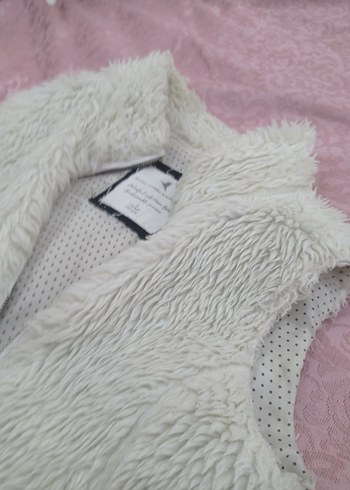 Kızlar için Kürklü krem Yelek - Görsel 7