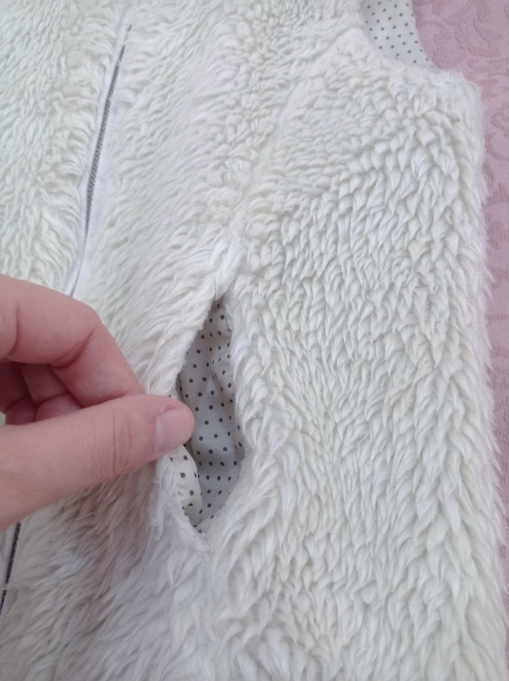 Kızlar için Kürklü krem Yelek - Görsel 4