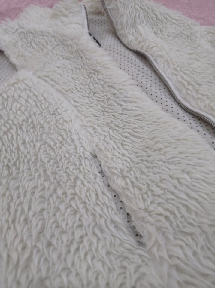 Kızlar için Kürklü krem Yelek - Görsel 2