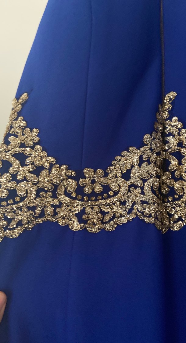 Mavi İşlemeli Uzun Kollu Abiye Elbise - Görsel 2