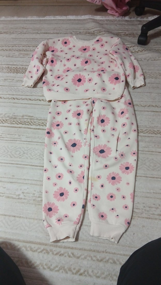 Pembe Çiçek Desenli Bebek Kız Takımı - Görsel 3