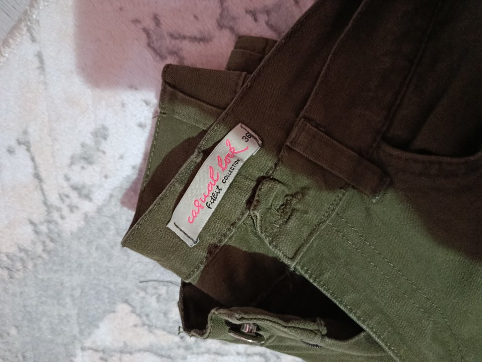 Koyu Haki Düğmeli Kadın Pantolonu - Görsel 2