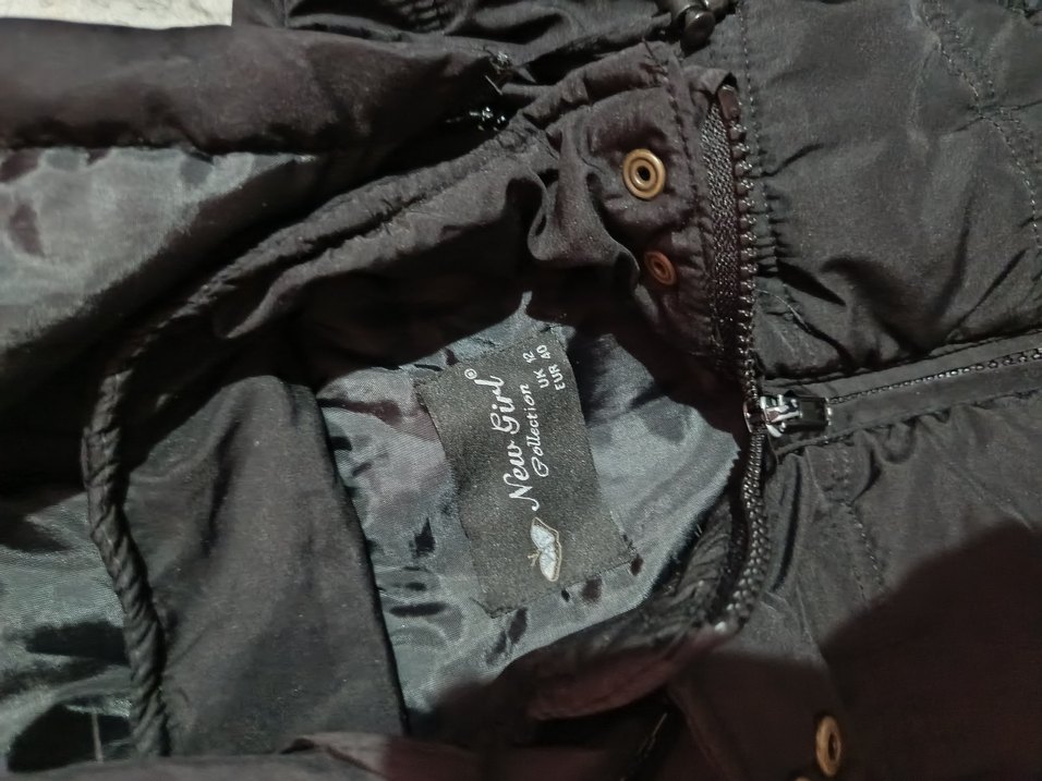 Kadın Siyah Kapüşonlu Fermuarlı Yelek - Görsel 3