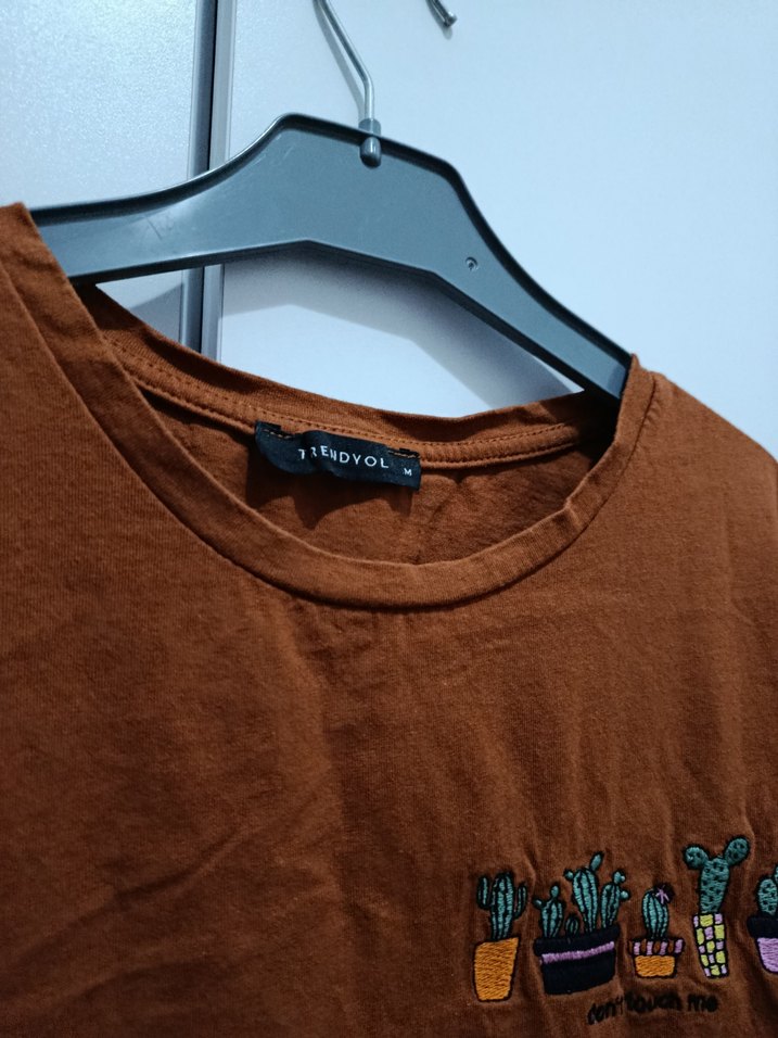 Kadın Kahverengi Baskılı Kısa Kollu Tişört - Görsel 2