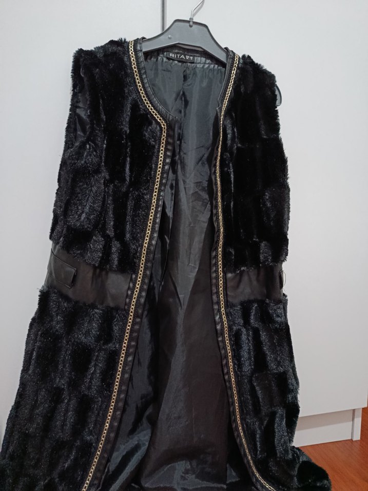 Kadın Uzun Siyah Kürklü Yelek - Görsel 2