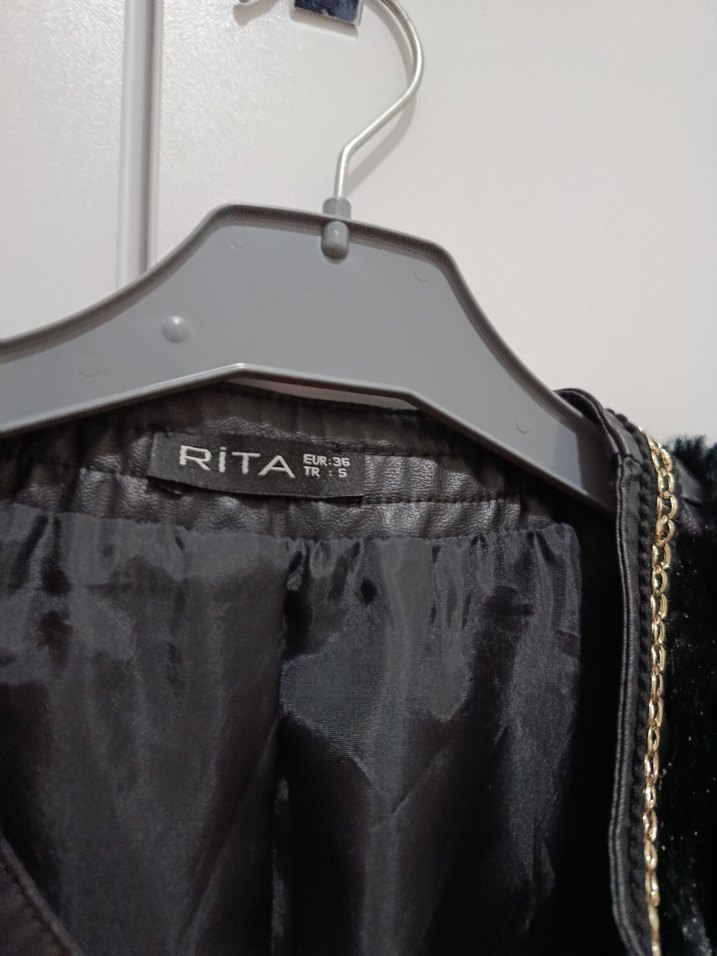 Kadın Uzun Siyah Kürklü Yelek - Görsel 3