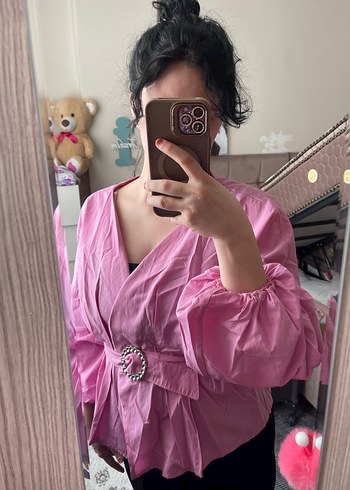 Pembe Kuşaklı V Yaka Kadın Gömlek - Görsel 2